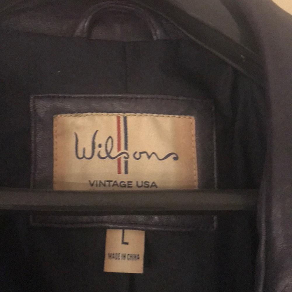 Leather jacket - Picture 2 of 4